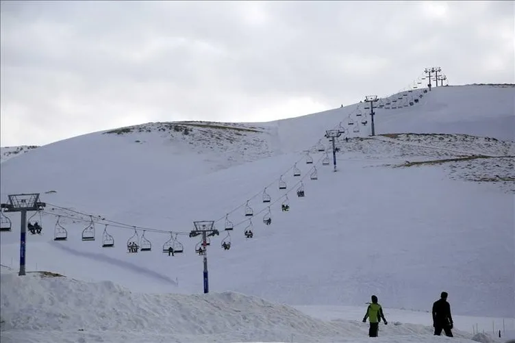 Lübnan’da kayak sezonu