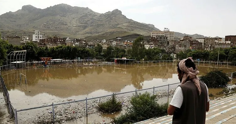 Yemen’in tarihi kenti Sana’da sel nedeniyle 111 ev yıkıldı