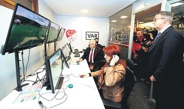 Hakemliğe kadın eli