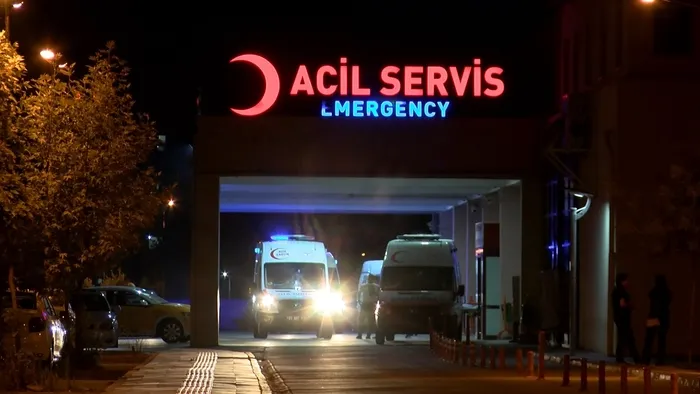 diyarbakir-yakinin-olum-haberi-uzerine-hastanede-tabancayla-ates-acti-gozaltina-alindi-1777621125533.jpg