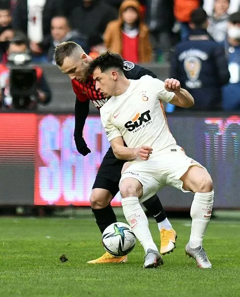 son-dakika-galatasaray-haberi-galatasaraya-morutan-soku-uefaya-sikayet-ettim-gs-spor-haberi-1647940137825.jpeg