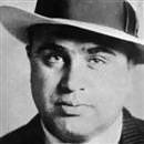 Gangster Al Capone tutuklandı.
