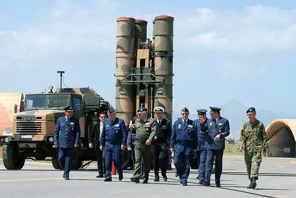 Yunanistan'dan ABD'nin silah gönderme teklifine ret