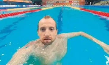 Yüzme aşkıyla hastalığı yendi