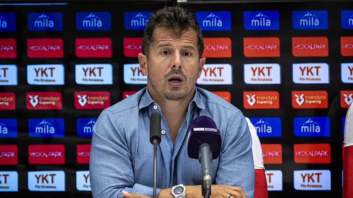 Emre Belözoğlu: "Türk futboluna yeni oyuncular kazandıracağız"