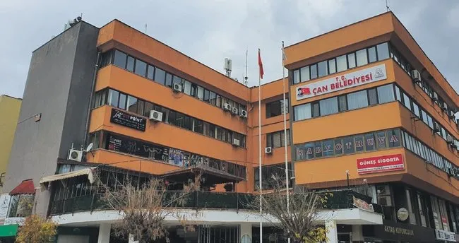 Rüşvet suçlamasıyla görevden alınmıştı! CHP’li başkan yeğenini müdür yaptı