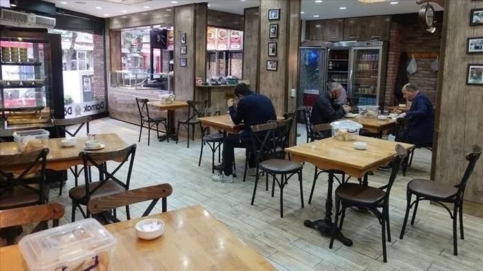 Bugün kafeler ve restoranlar açık mı, kapandı mı? Ankara, İzmir ve İstanbul'da restoranlar ve kafeler kapatıldı mı?