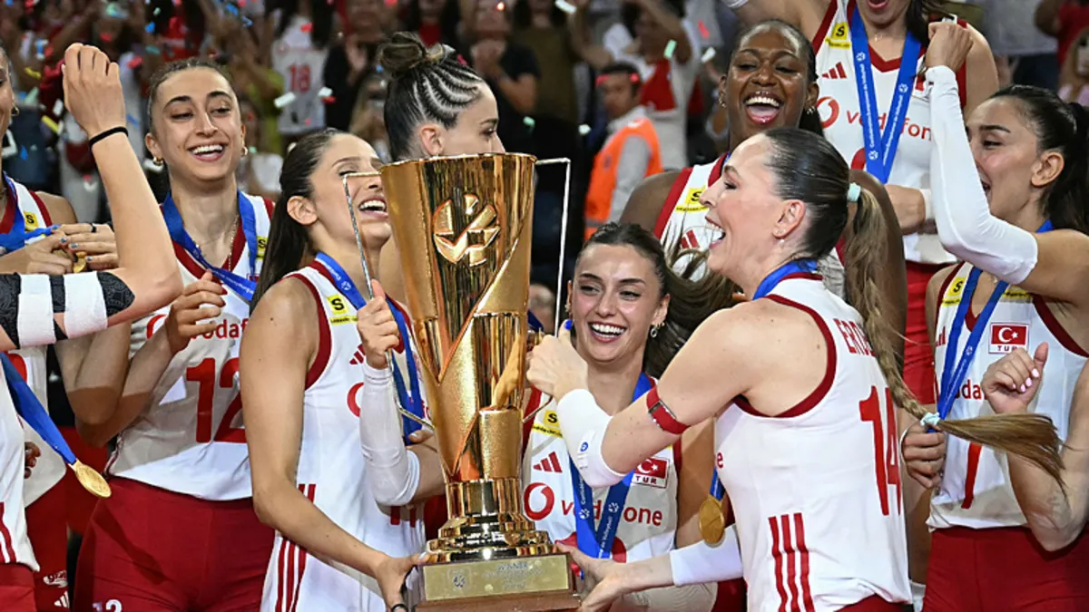 TFF'den Filenin Sultanları'na tebrik