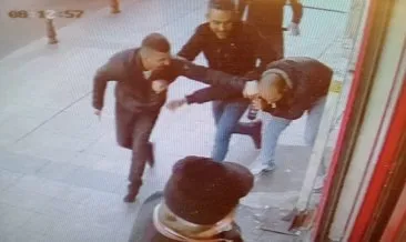 Bıçakla dehşet saçanlar tutuklandı! “Telefonu ödünç istedi alıp kaçtı” demişlerdi #istanbul