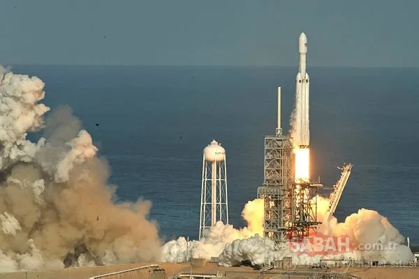 SpaceX Falcon Heavy roketi gizli bir görev için fırlatılacak!