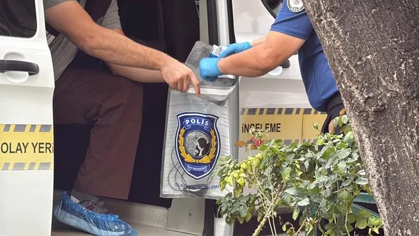eskisehirde-supheli-olum-yasli-adamin-cansiz-bedeni-apartman-boslugunda-bulundu-acili-evladin-feryadi-yurek-bu-1789384878782.jpg
