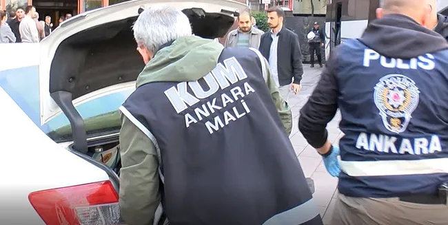 son-dakika-etimesgut-belediyesine-yolsuzluk-operasyonunda-carpici-detaylar-ruhsat-islemleri-icin-2-milyon-tl-i-1791898068734.jpg