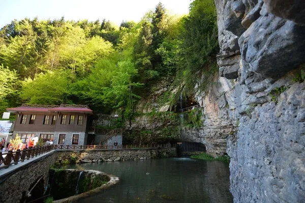 buyuksehirin-turizm-noktalari-131-bin-ziyaretciyi-agirladi-1782377819893.jpg