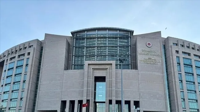 İBB’de “Rüşvet”, “İhale Fesadı” ve “Suç Örgütü” Soruşturmasında Yeni Gelişme: 18 kişi hakkında gözaltı kararı! 1 ibbye yonelik yolsuzluk sorusturmasinda yeni gelisme 18 kisi hakkinda gozalti karari 1752820501865