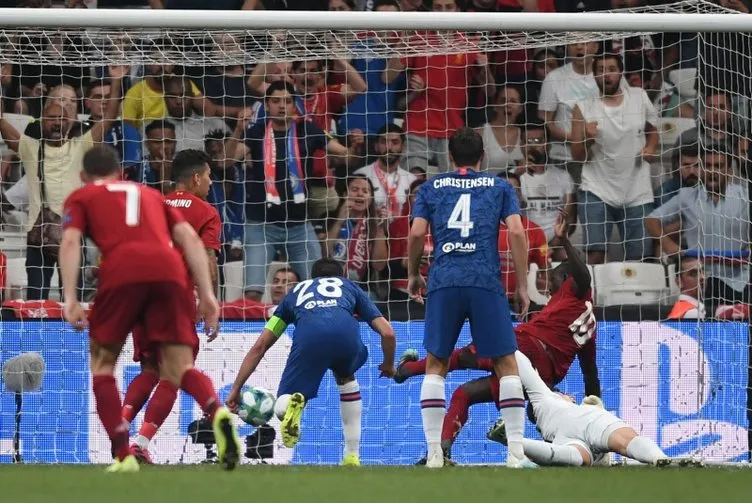 İşte Liverpool ve Chelsea arasında oynanan Süper Kupa finalinden kareler