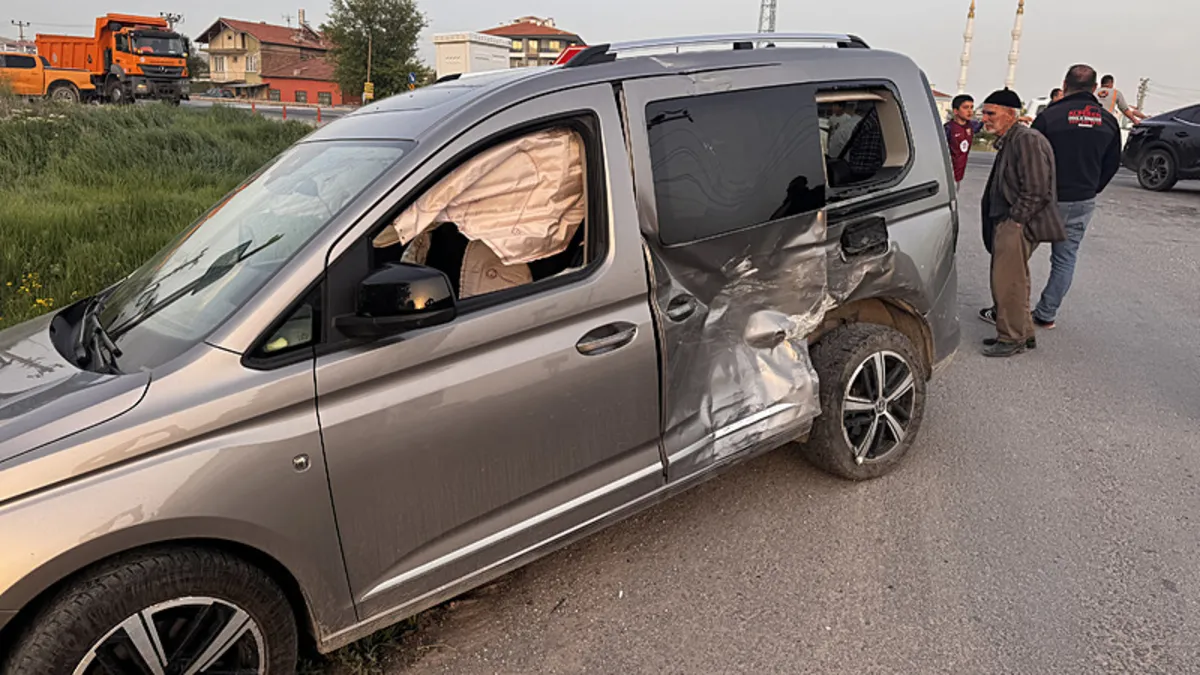 Aksaray’da zincirleme trafik kazası: 4 yaralı Aksaray’da zincirleme trafik kazası: 4 yaralı
