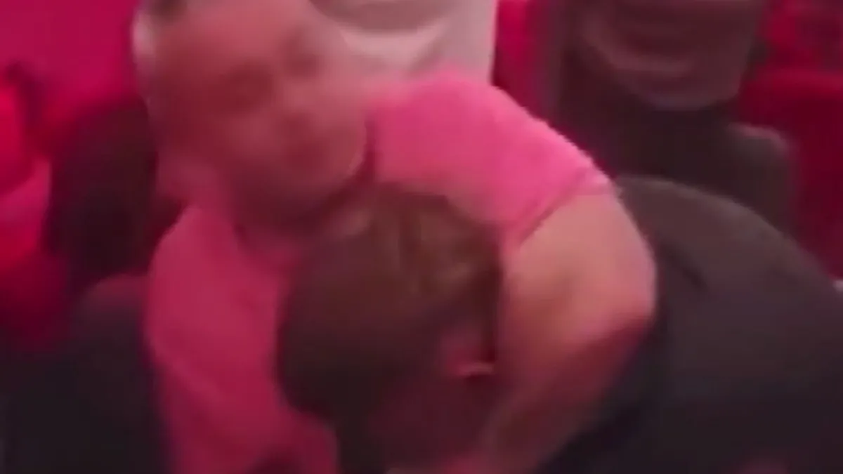 Antalya’dan kalkan uçaktaki dehşet anları kamerada: Acil iniş yaptı! Ömür boyu uçuş yasağı… Antalya’dan kalkan uçaktaki dehşet anları kamerada: Acil iniş yaptı! Ömür boyu uçuş yasağı…