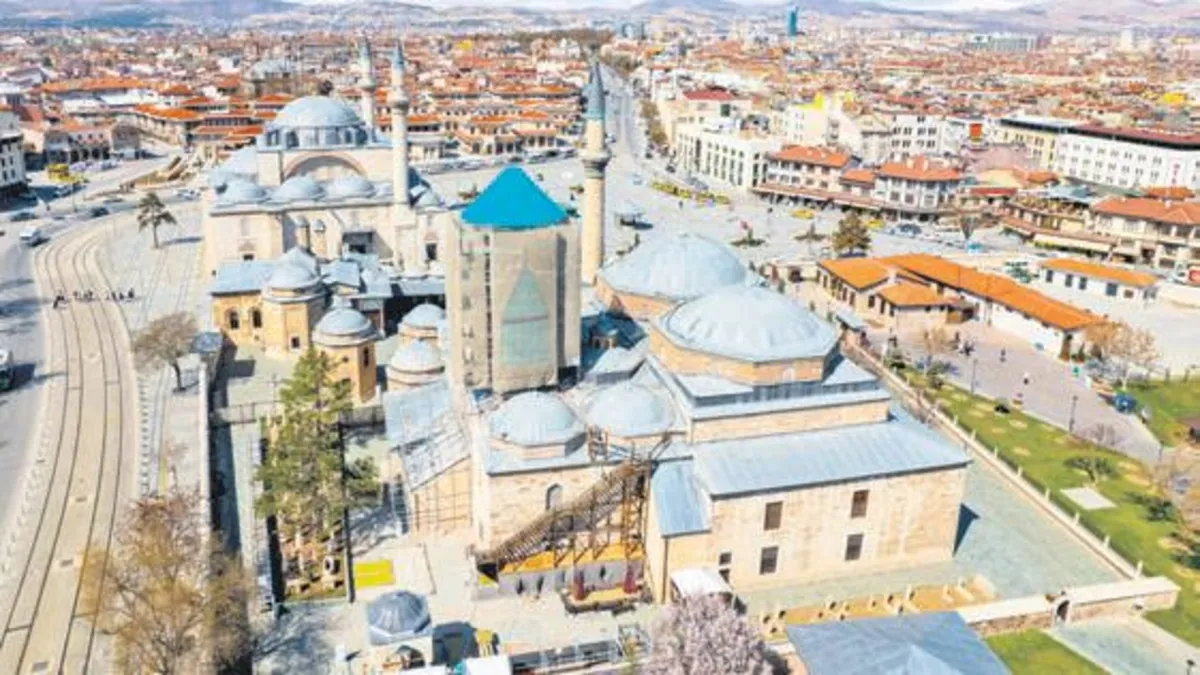 Konya’da yıldızlar geçidi