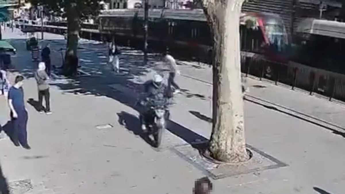 SON DAKİKA… İstanbul’da kapkaççı sevgililere dronelu operasyon! Mermi, uyuşturucu hap, pasaport… SON DAKİKA… İstanbul’da kapkaççı sevgililere dronelu operasyon! Mermi, uyuşturucu hap, pasaport…