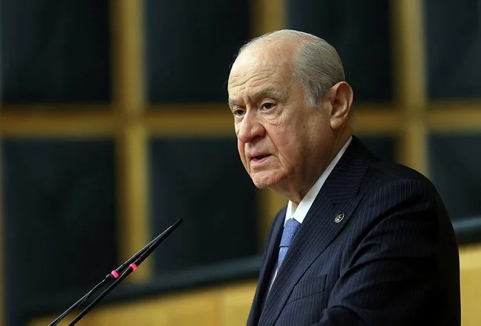 son-dakika-bahceli-duyurdu-100-maddelik-anayasa-metnini-tamamladik-1620117233130.jpg