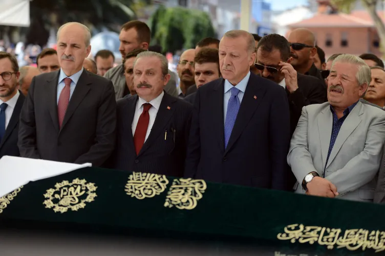 Şule Yüksel Şenler son yolculuğuna uğurlandı