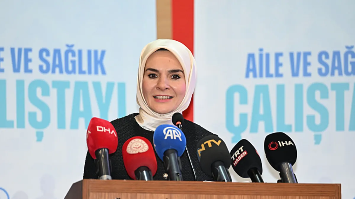 Bakan Göktaş: “Aile ne kadar desteklenirse toplum o kadar sağlam kalır” Bakan Göktaş: “Aile ne kadar desteklenirse toplum o kadar sağlam kalır”