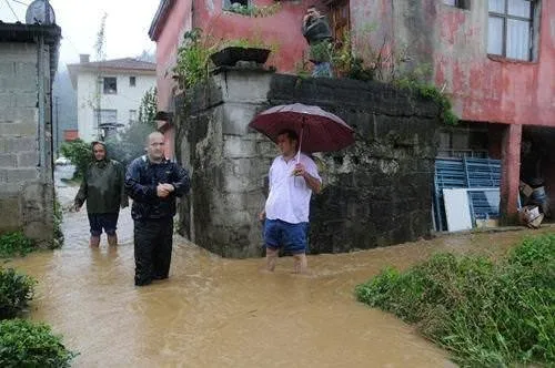 Karadeniz'de sel