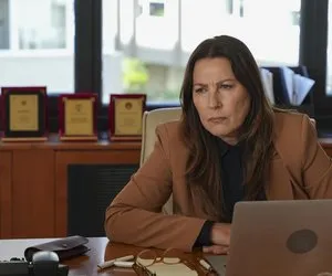 Aldatmak dizisinde Güzide büyük bir felaketin eşiğinde