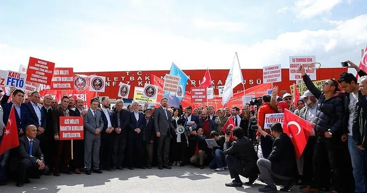 STK’lar ve 15 Temmuz gazileri darbecileri protesto etti