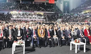 CHP’de çekişmeli kurultay