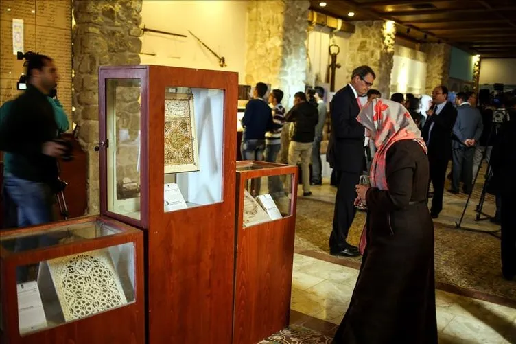 Gazze’de İslami el yazma eserler sergisi