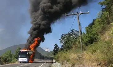 Yolcu otobüsü alev topuna döndü