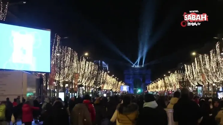 Fransa’da yeni yıl coşkusu | Video