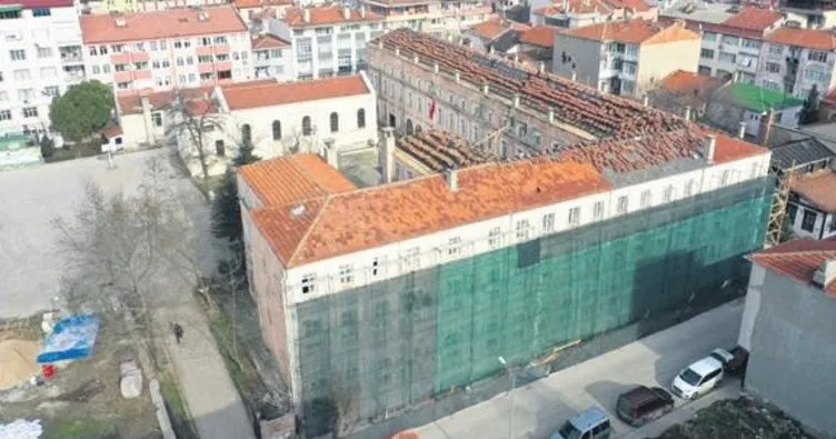 Edirne’de 131 yıllık lise binası onarıma alındı
