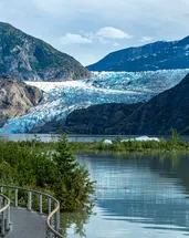 Alaska’da buzulların ardından dev göller oluşuyor