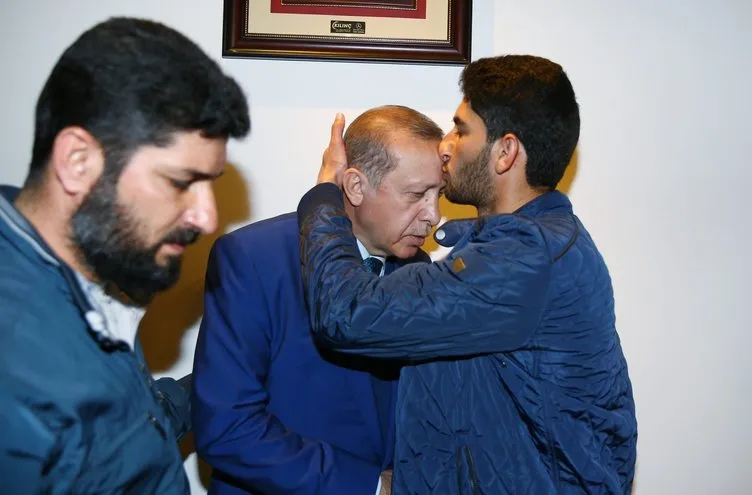 Cumhurbaşkanı Erdoğan Suriyeli Aya ve Ahmed’in babası ile görüştü