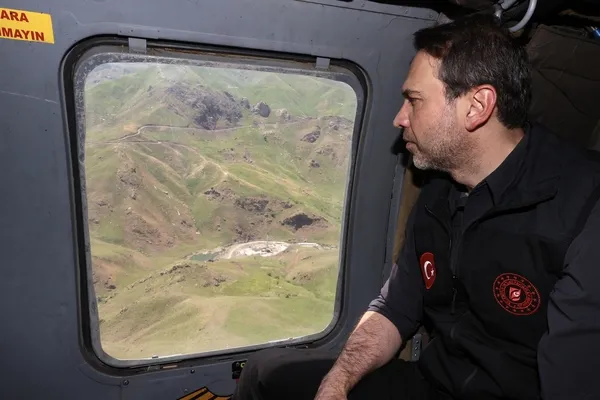 bakan-bayraktar-2024-yili-petrolde-rekorlar-yili-olacak-1687614104583.jpg