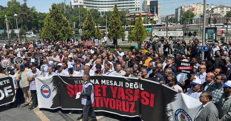 Kayseri’de öğretmenlerden eğitimde şiddete protesto