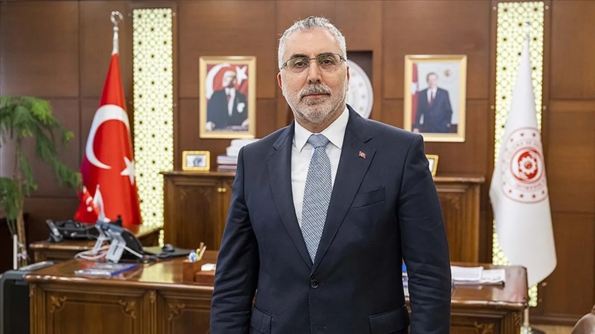 Çalışma ve Sosyal Güvenlik Bakanı Vedat Işıkhan