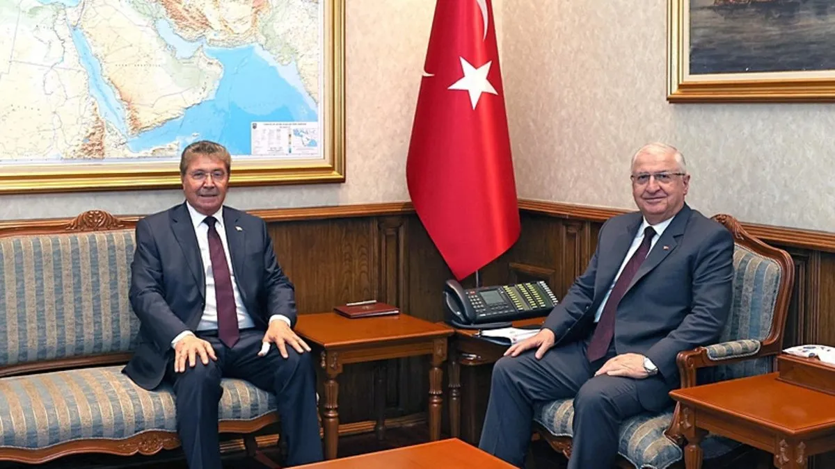 Bakan Güler, KKTC Başbakanı Üstel ile bir araya geldi