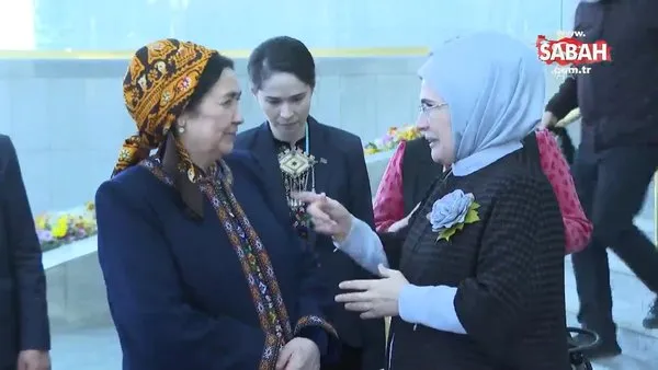Emine Erdoğan Türkmen El Sanatları Sergisi'ni gezdi | Video