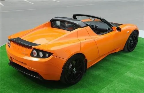 Ali Ağaoğlu yeni otomobili ile Bebek'te