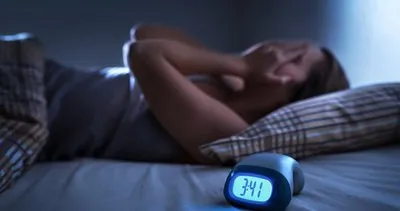 Uyku uzmanı anlattı: Gece uyanırsanız yapabileceğiniz en kötü şey! Uyku sorunlarının asıl nedeni...