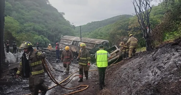 Meksika’da tanker faciası: 8 kişi feci şekilde can verdi