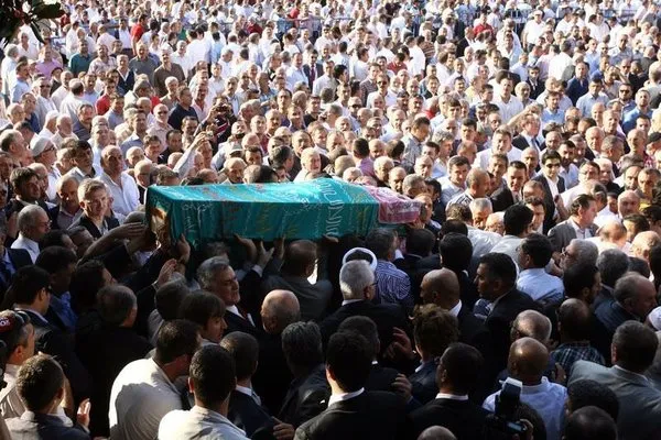 Başbakan Erdoğan'ın teyzesi vefat etti