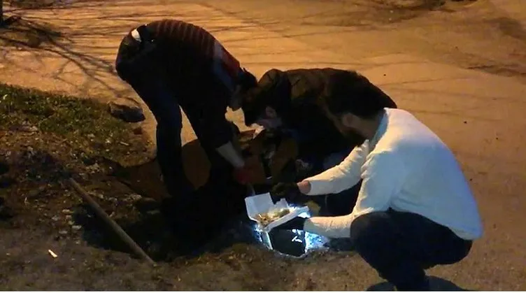 Ankara’da polis baskınında kanalizasyona atılan uyuşturucu çıkarıldı
