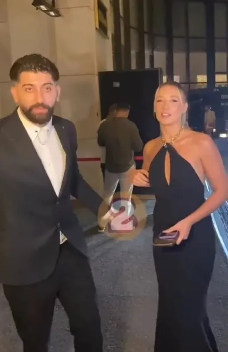 Survivor Mert Öcal ile Sude Burcu’nun düğününde Aleyna Kalaycıoğlu ile Rapçi Canbay’dan evlilik müjdesi!