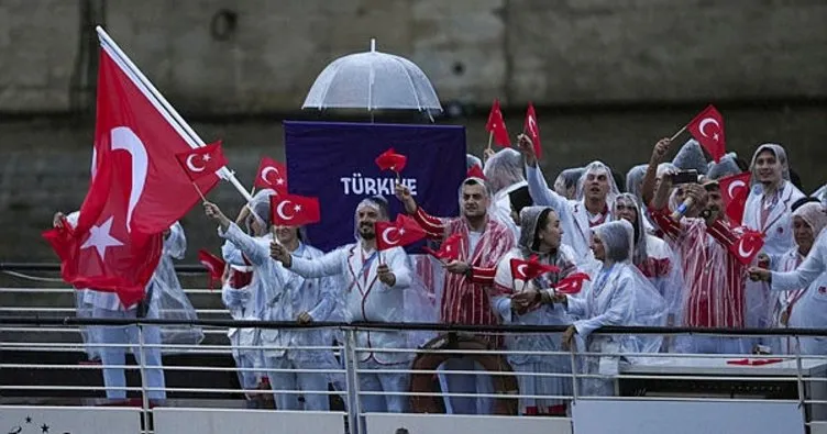 Olimpiyat tarihinde bir ilk! 102 sporculuk Türkiye kafilesi açılışa damga vurdu...