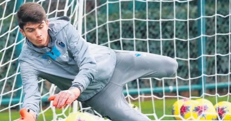 İdmandan koşarak okula döner