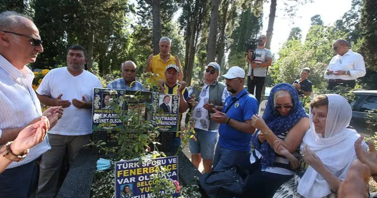 Selçuk Yula, mezarı başında anıldı